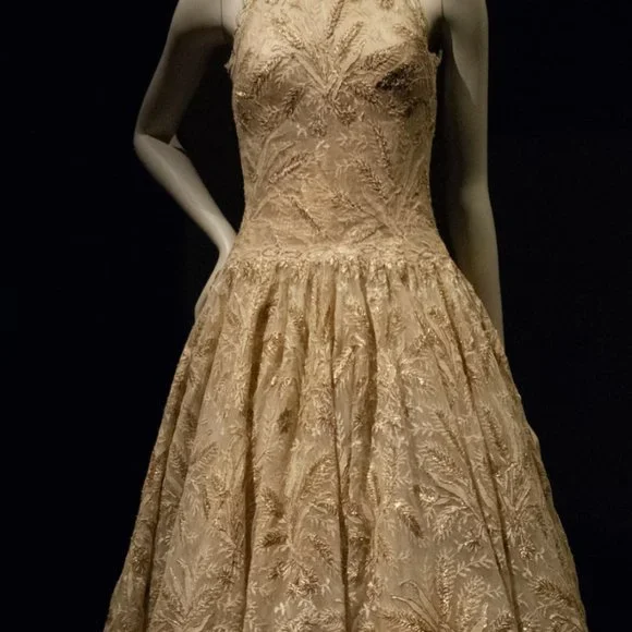 list - Picture 10 of 10